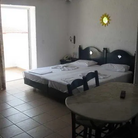 Hotell Golden Potidea 3*